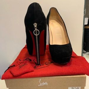 Christian Louboutin Pumps